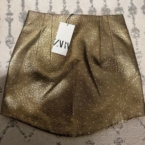 ZARA XS Gold Mini Skirt Brand New